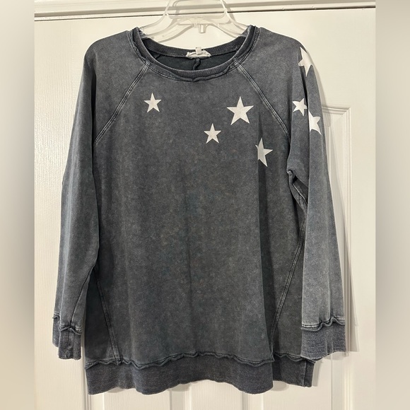 Shop Talulah Tops - Gray Star Sweatshirt